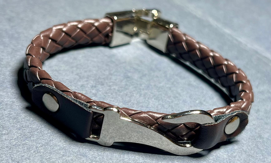 Hook & Hold Leather Bracelet