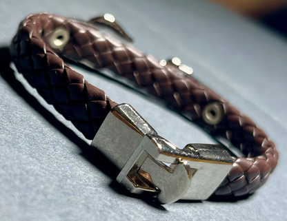 Hook & Hold Leather Bracelet